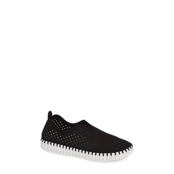ILSE JACOBSEN Shoes - NEW ILSE JACOBSEN women's tulip 139 perforated slip-on sneaker shoe in black